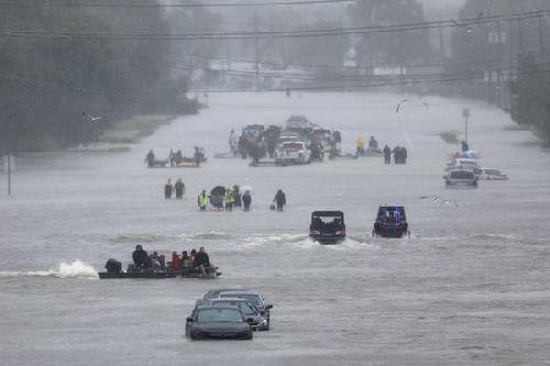 harvey inunda refugio en texas